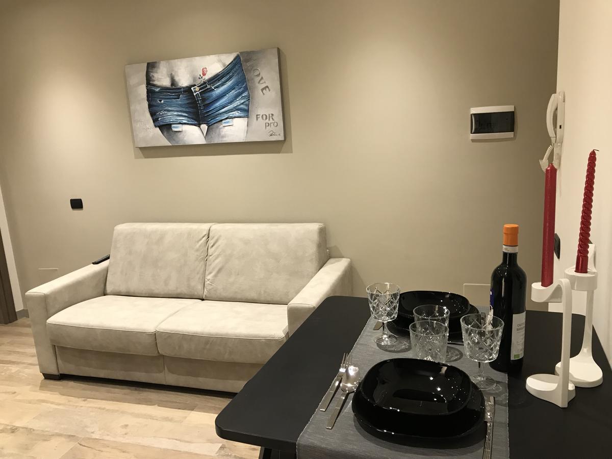Sforza Apartment Near Duomo Milano Eksteriør bilde